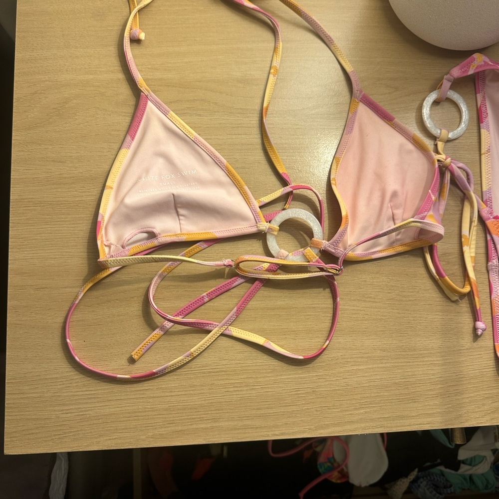 White fox bikini - Picture 3 of 3